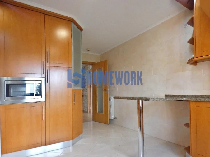 Apartamento T3 para Venda em Odivelas Foto 9