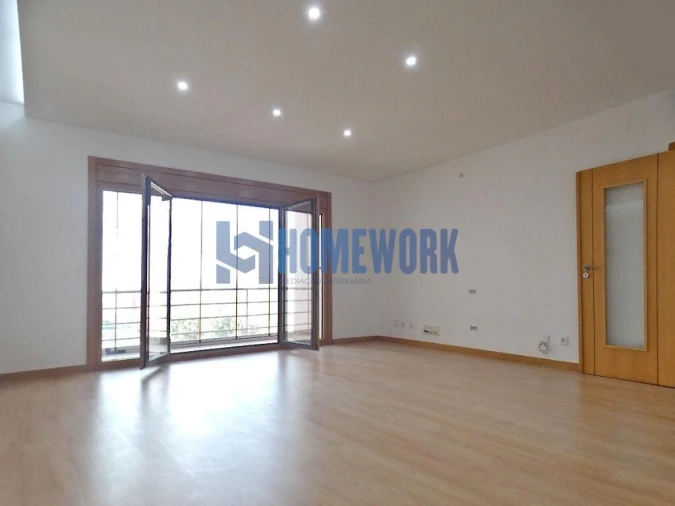 Apartamento T3 para Venda em Odivelas Foto 13