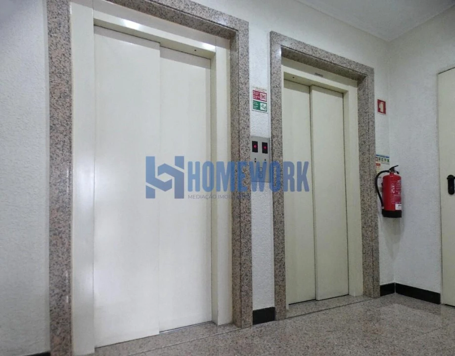 Apartamento T3 para Venda em Odivelas Foto 4