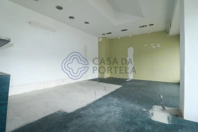 Loja para Venda em Lordelo do Ouro e Massarelos Foto 19