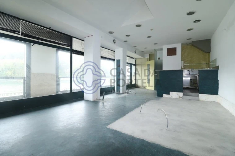 Loja para Venda em Lordelo do Ouro e Massarelos Foto 33