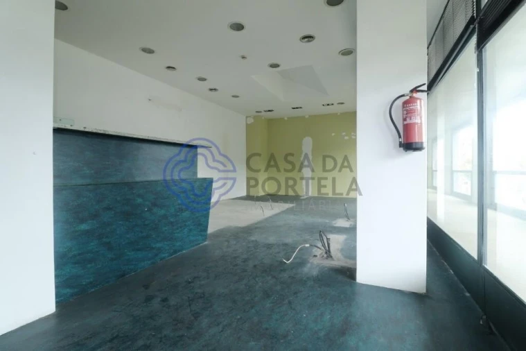 Loja para Venda em Lordelo do Ouro e Massarelos Foto 25