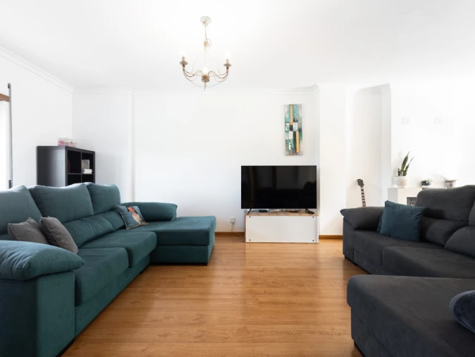 Moradia T4 para Venda em Tavarede Foto 10