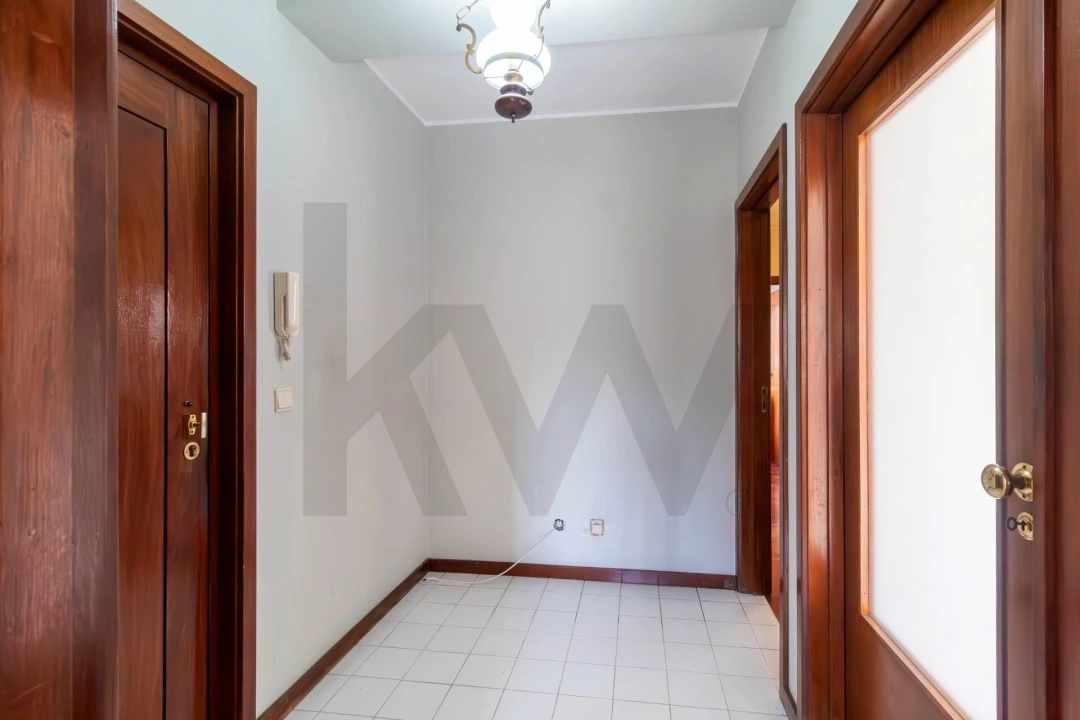 Apartamento T3 para Venda em Aguas Santas Foto 2