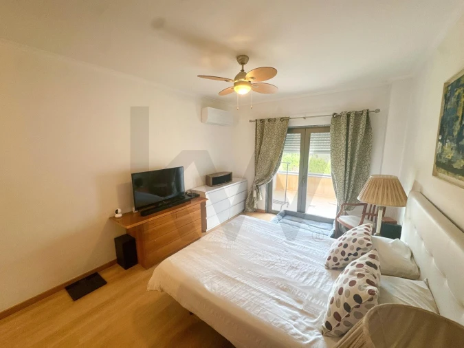 Apartamento T2 para Venda em Alcabideche Foto 9