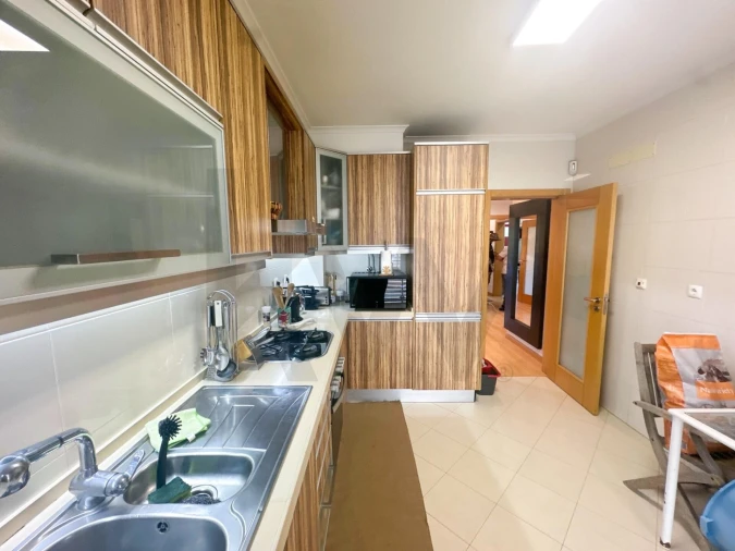 Apartamento T2 para Venda em Alcabideche Foto 8