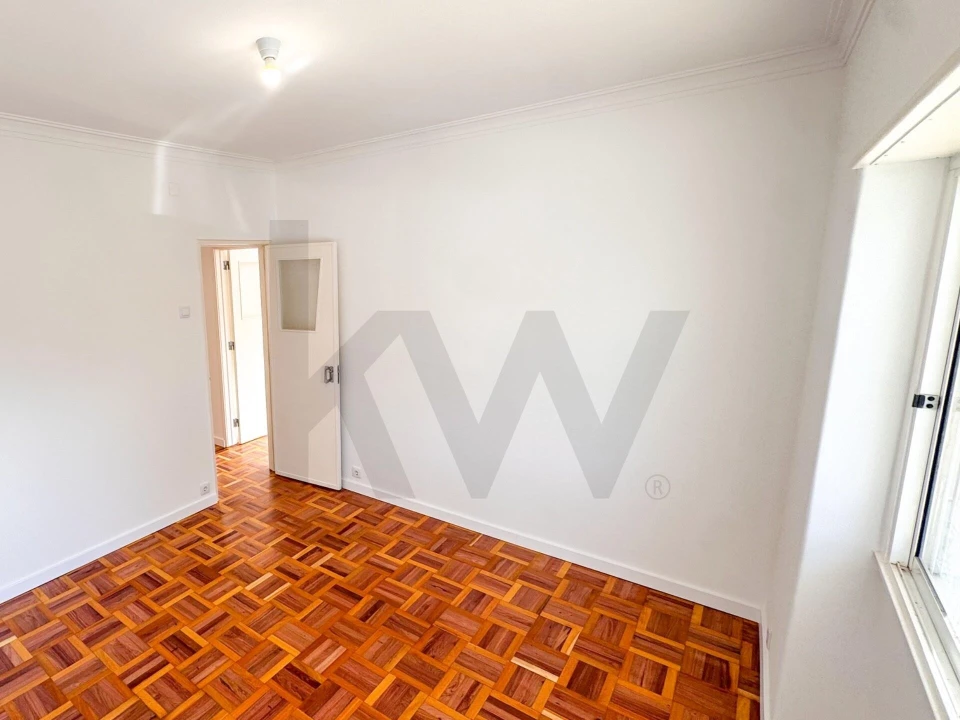 Apartamento T3 para Venda em Alfragide Foto 5