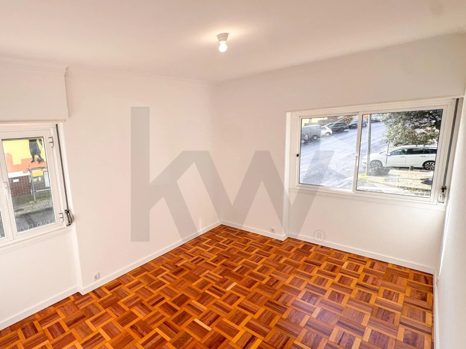 Apartamento T3 para Venda em Alfragide Foto 3