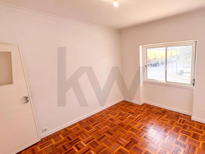 Apartamento T3 para Venda em Alfragide Foto 4