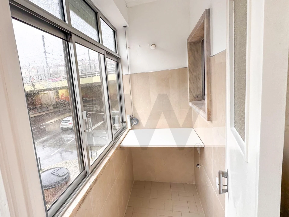 Apartamento T3 para Venda em Alfragide Foto 14