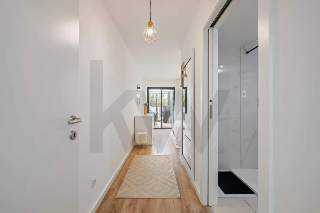 Apartamento T2 para Venda em Caniço Foto 8