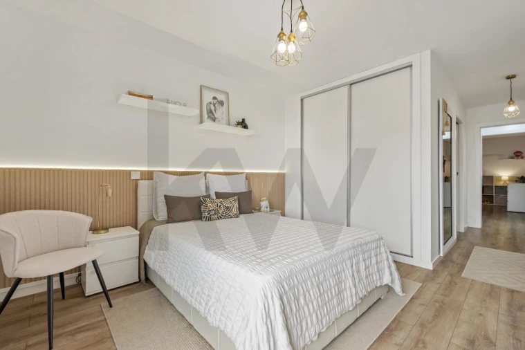 Apartamento T2 para Venda em Caniço Foto 12