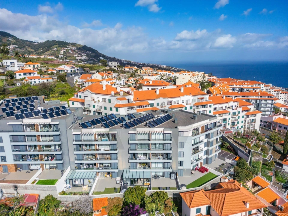 Apartamento T2 para Venda em Caniço Foto 31