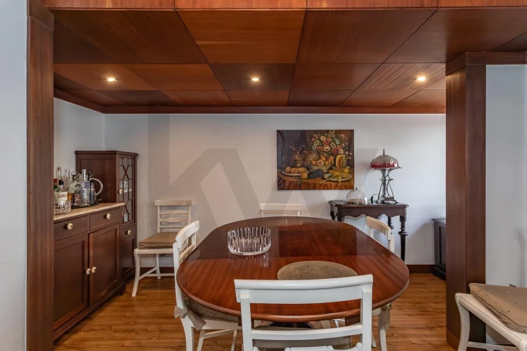 Apartamento T4 para Venda em Areeiro Foto 9
