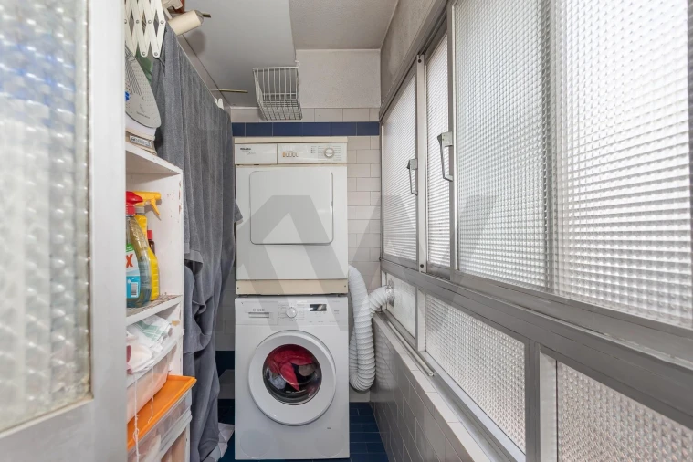 Apartamento T4 para Venda em Areeiro Foto 12