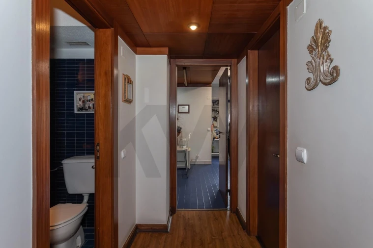 Apartamento T4 para Venda em Areeiro Foto 6
