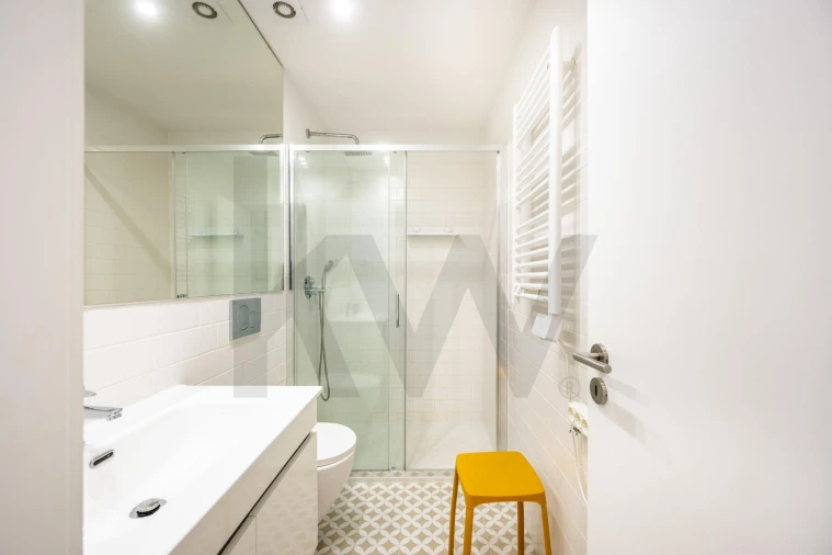 Apartamento T1 para Arrendamento em Lordelo do Ouro e Massarelos Foto 8