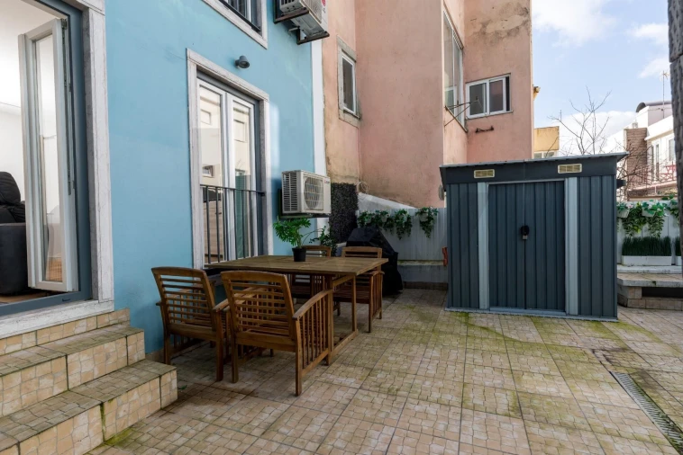 Apartamento T1 para Arrendamento em Santo António Foto 18