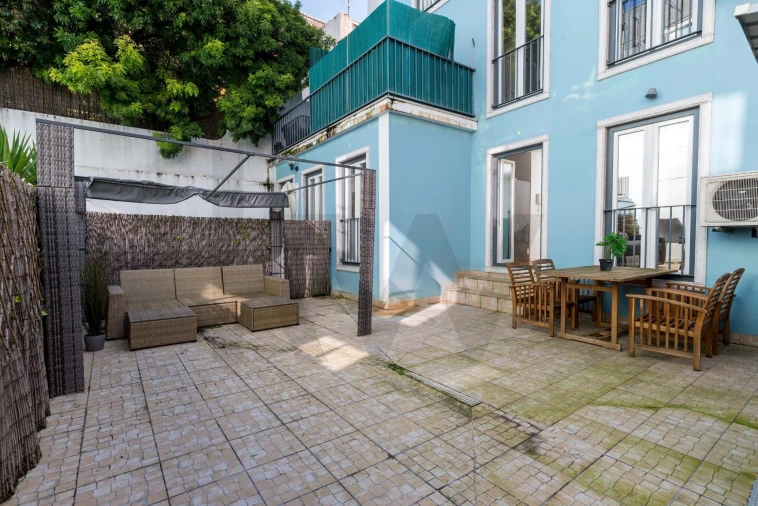 Apartamento T1 para Arrendamento em Santo António Foto 2