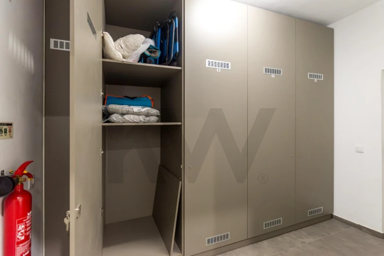 Apartamento T1 para Arrendamento em Santo António Foto 25