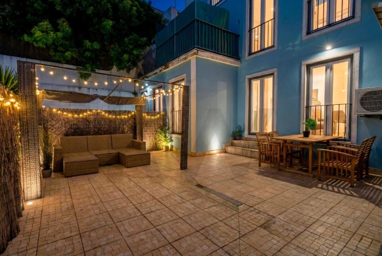 Apartamento T1 para Arrendamento em Santo António Foto 1