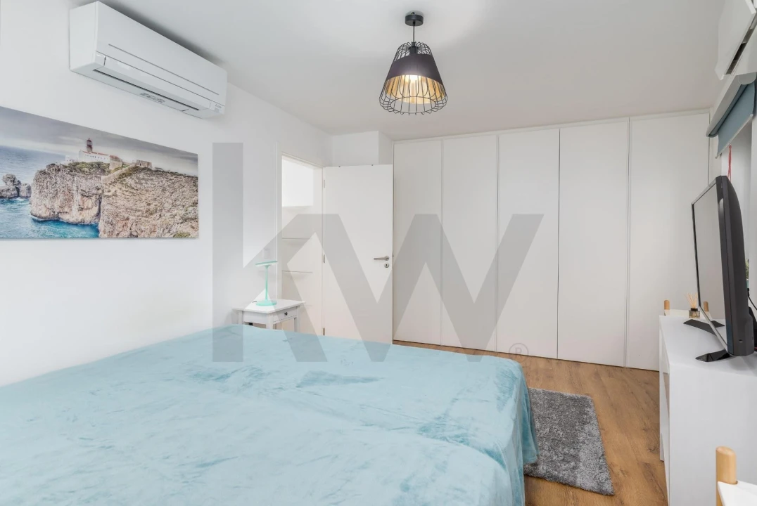 Apartamento T1 para Arrendamento em Santo António Foto 6