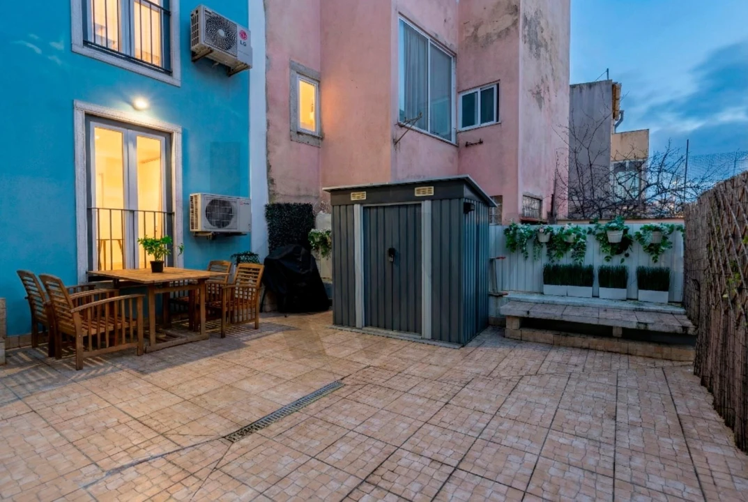 Apartamento T1 para Arrendamento em Santo António Foto 20