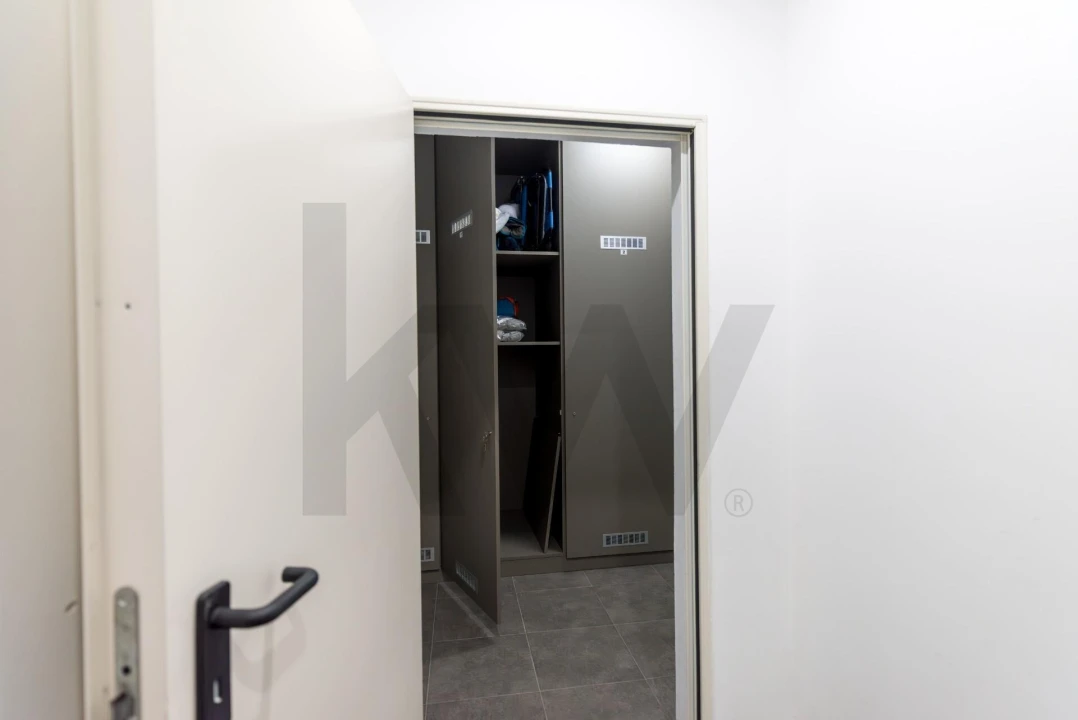 Apartamento T1 para Arrendamento em Santo António Foto 26