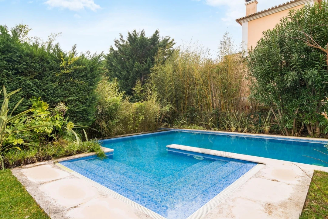 Moradia T5 para Venda em Alcabideche Foto 24