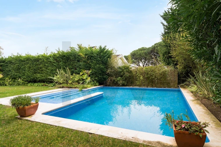 Moradia T5 para Venda em Alcabideche Foto 25