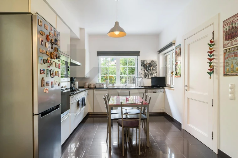 Moradia T5 para Venda em Alcabideche Foto 6