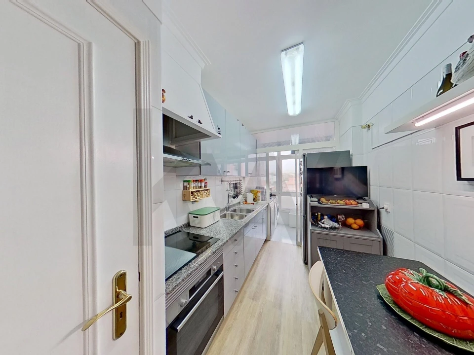 Apartamento T2 para Venda em Barcarena Foto 2