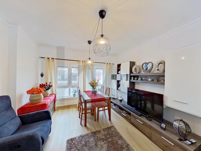 Apartamento T2 para Venda em Barcarena Foto 4