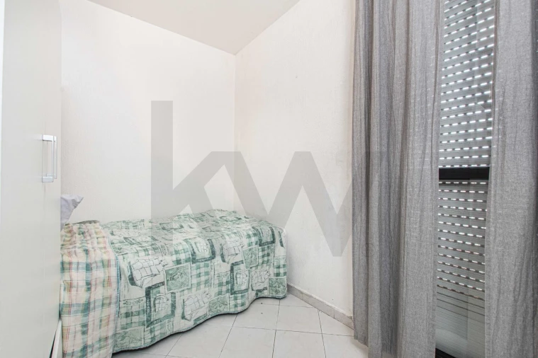 Apartamento T2 para Venda em Corroios Foto 19