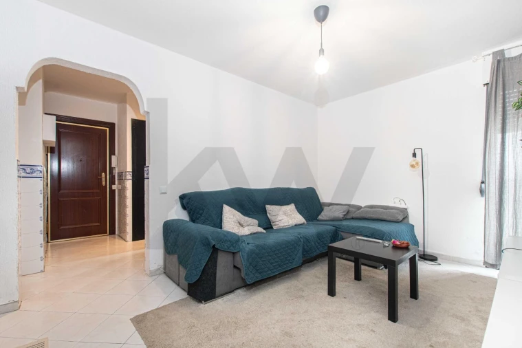 Apartamento T2 para Venda em Corroios Foto 16