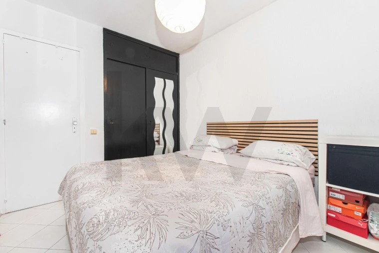 Apartamento T2 para Venda em Corroios Foto 10