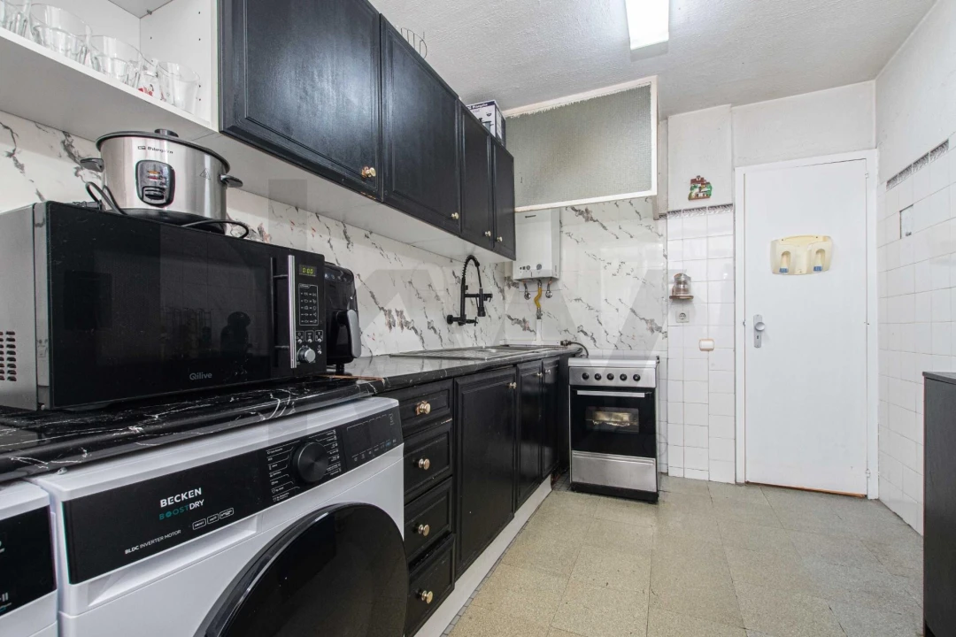 Apartamento T2 para Venda em Corroios Foto 5