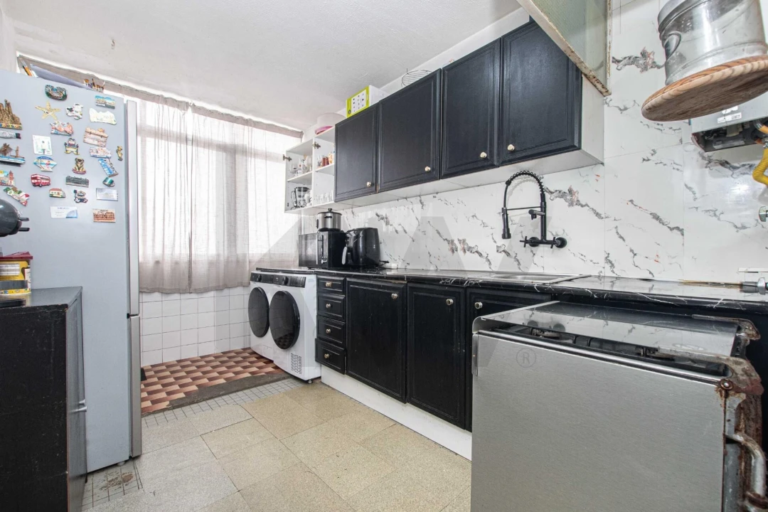 Apartamento T2 para Venda em Corroios Foto 6