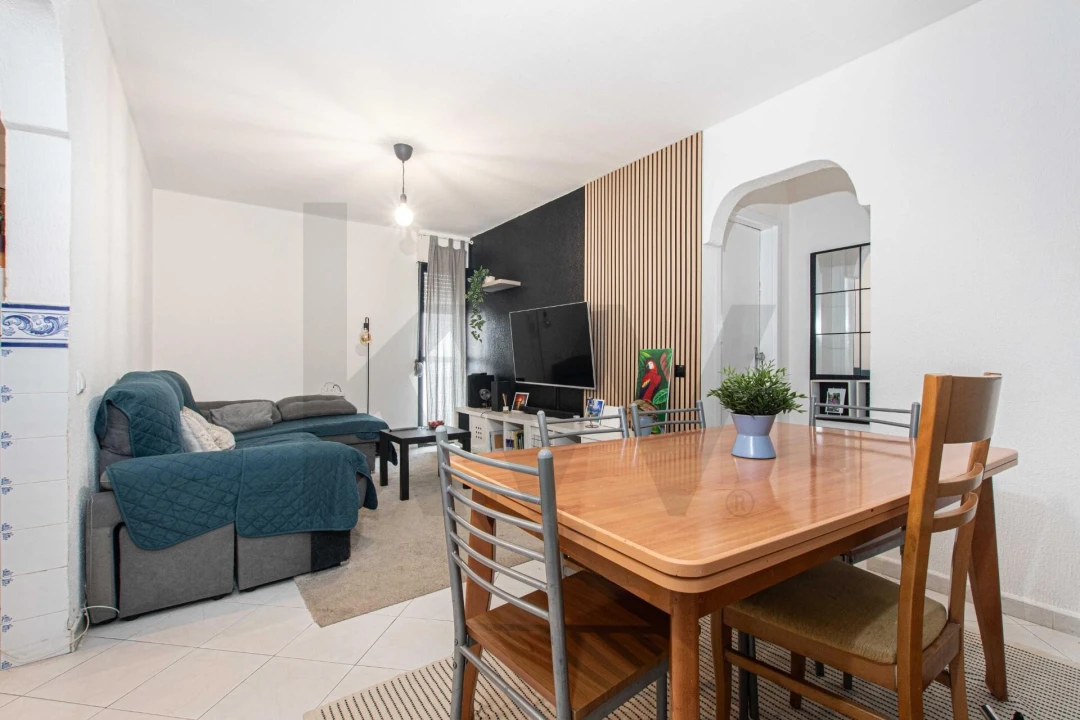 Apartamento T2 para Venda em Corroios Foto 15