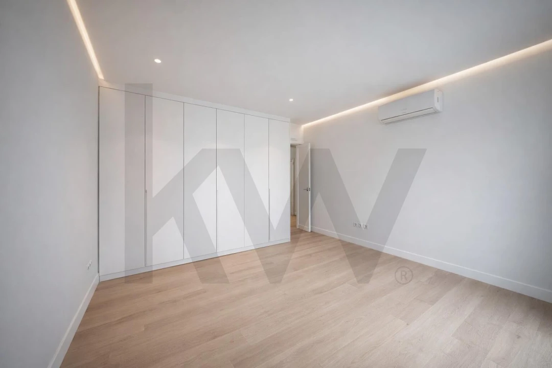 Apartamento T3 para Venda em Ramada e Caneças Foto 5