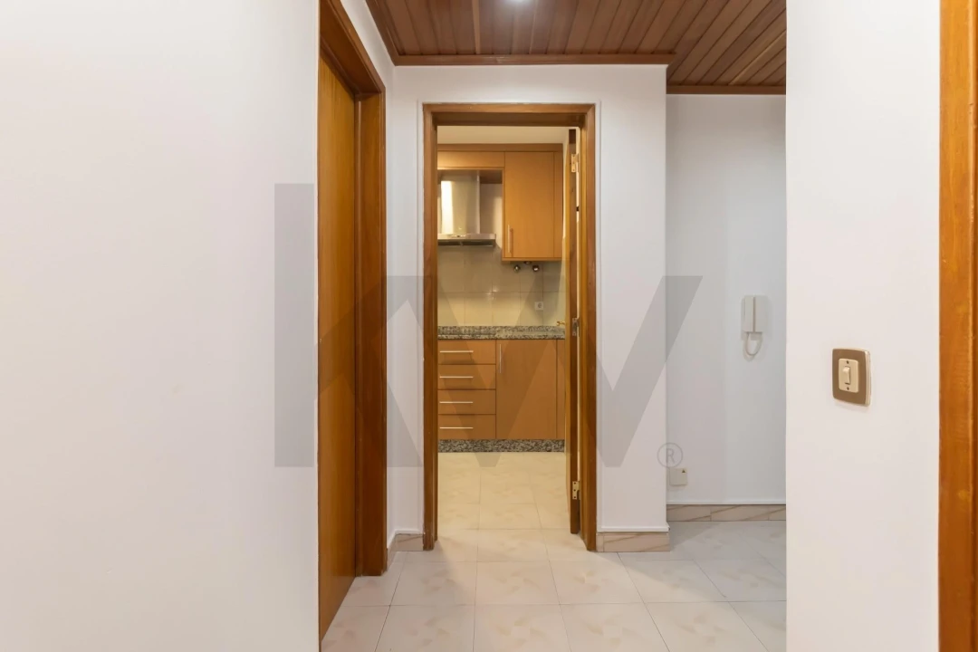 Apartamento T3 para Arrendamento em Amora Foto 11