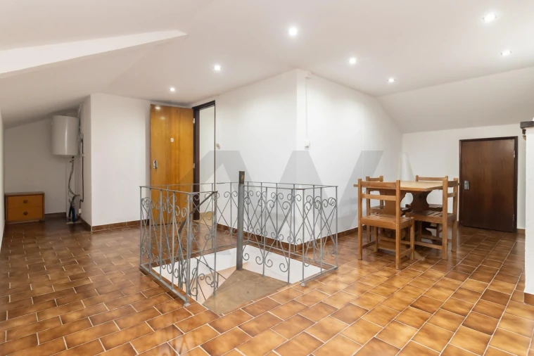 Apartamento T3 para Arrendamento em Amora Foto 28