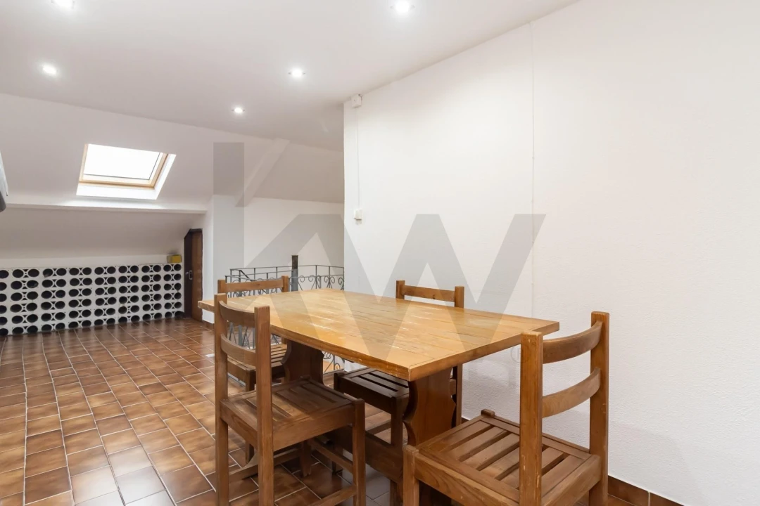 Apartamento T3 para Arrendamento em Amora Foto 30