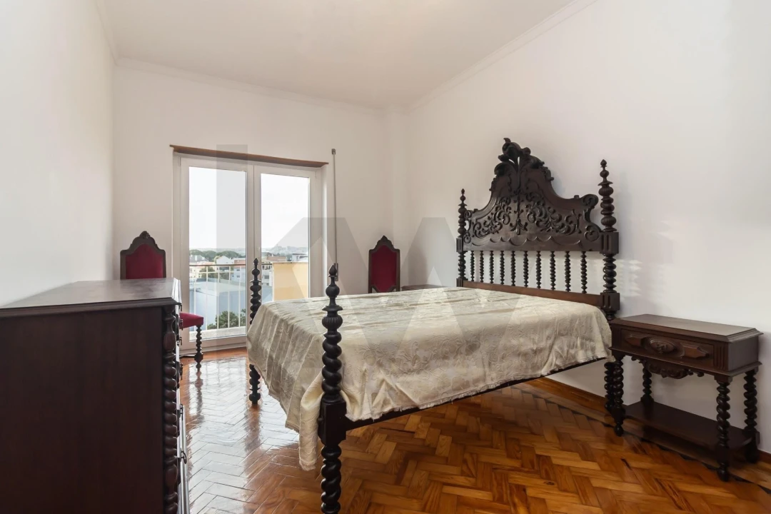 Apartamento T3 para Arrendamento em Amora Foto 21