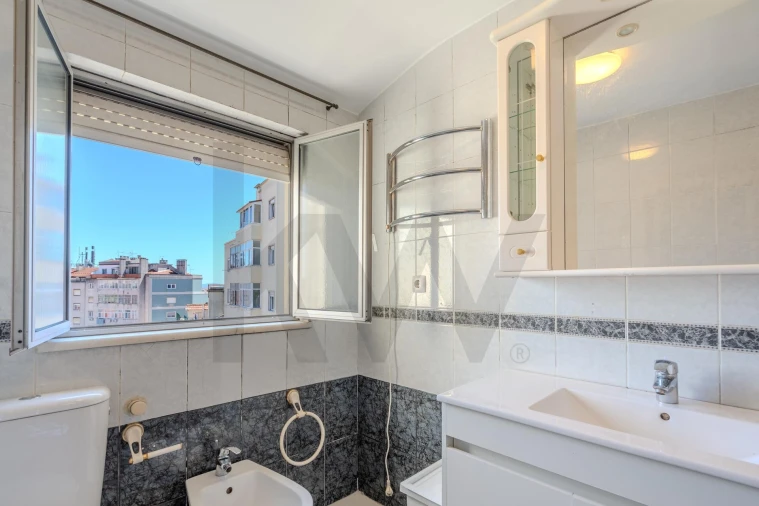 Apartamento T3 para Venda em Arroios Foto 21