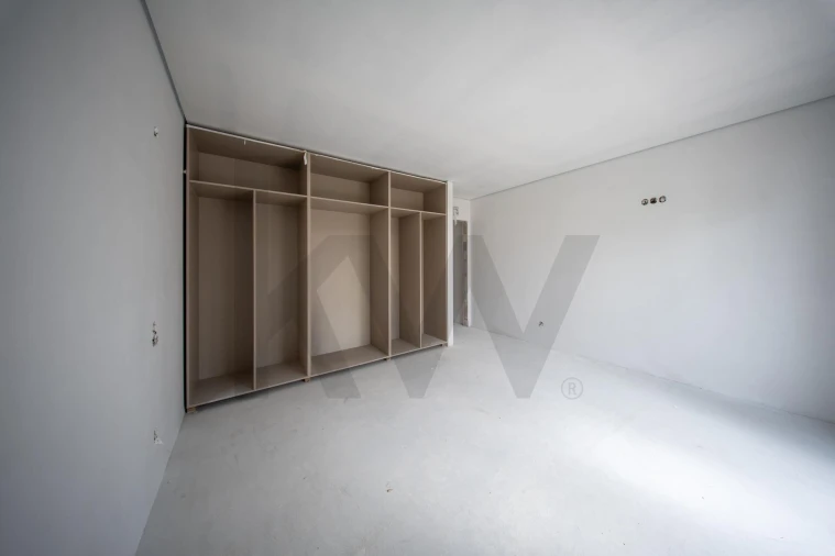 Apartamento T3 para Venda em Ramada e Caneças Foto 5