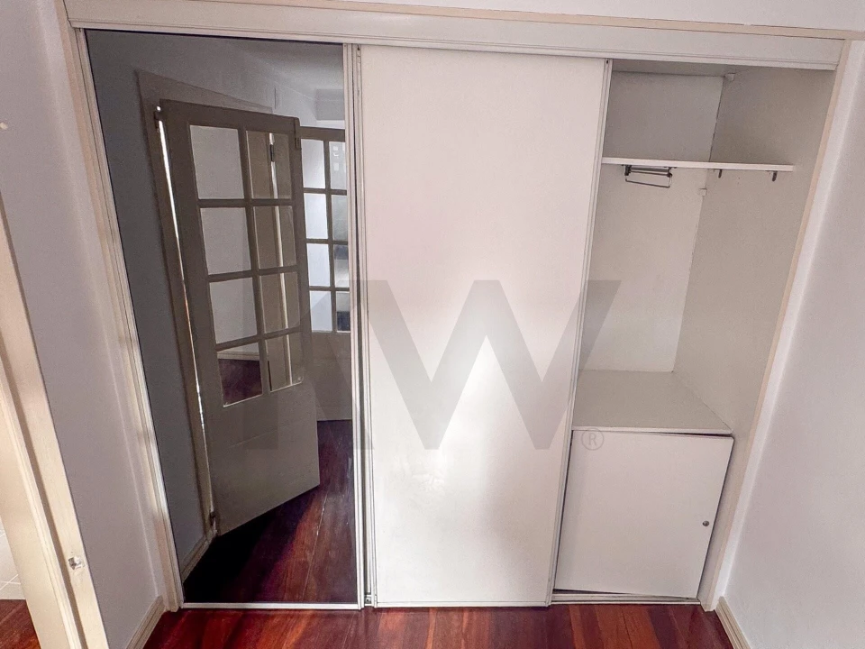 Apartamento T1 para Venda em Misericórdia Foto 5