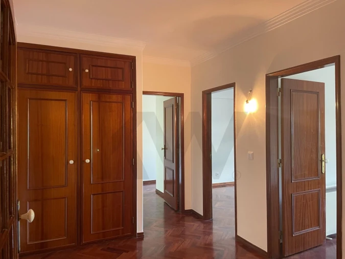 Apartamento T3 para Arrendamento em Oeiras e São Julião da Barra, Paço de Arcos e Caxias Foto 20