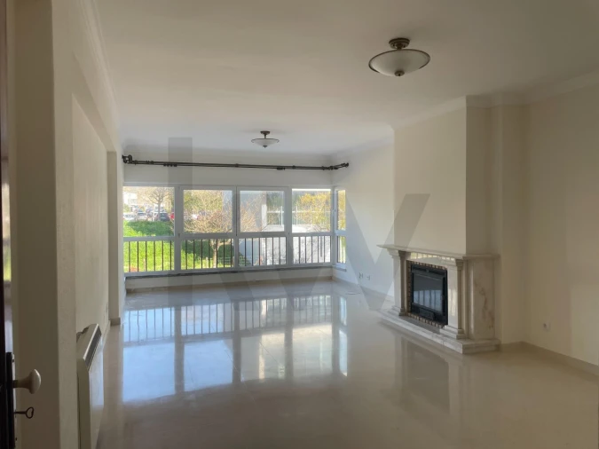 Apartamento T3 para Arrendamento em Oeiras e São Julião da Barra, Paço de Arcos e Caxias Foto 25