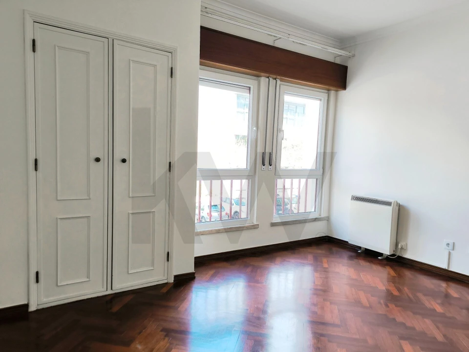 Apartamento T3 para Arrendamento em Oeiras e São Julião da Barra, Paço de Arcos e Caxias Foto 12